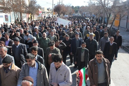 راهپیمایی مردم نهاوند در محکومیت هتاکی نشریه فرانسوی به ساحت مقدس پیامبر اسلام + تصاویر