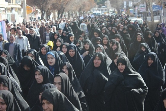 راهپیمایی مردم نهاوند در محکومیت هتاکی نشریه فرانسوی به ساحت مقدس پیامبر اسلام + تصاویر