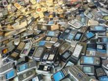 کشف 425 دستگاه گوشی تلفن همراه قاچاق در نهاوند